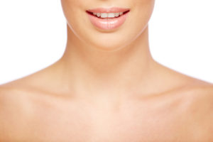 年齢はデコルテに出るってご存知？首のたるみ・シミを徹底ケア！